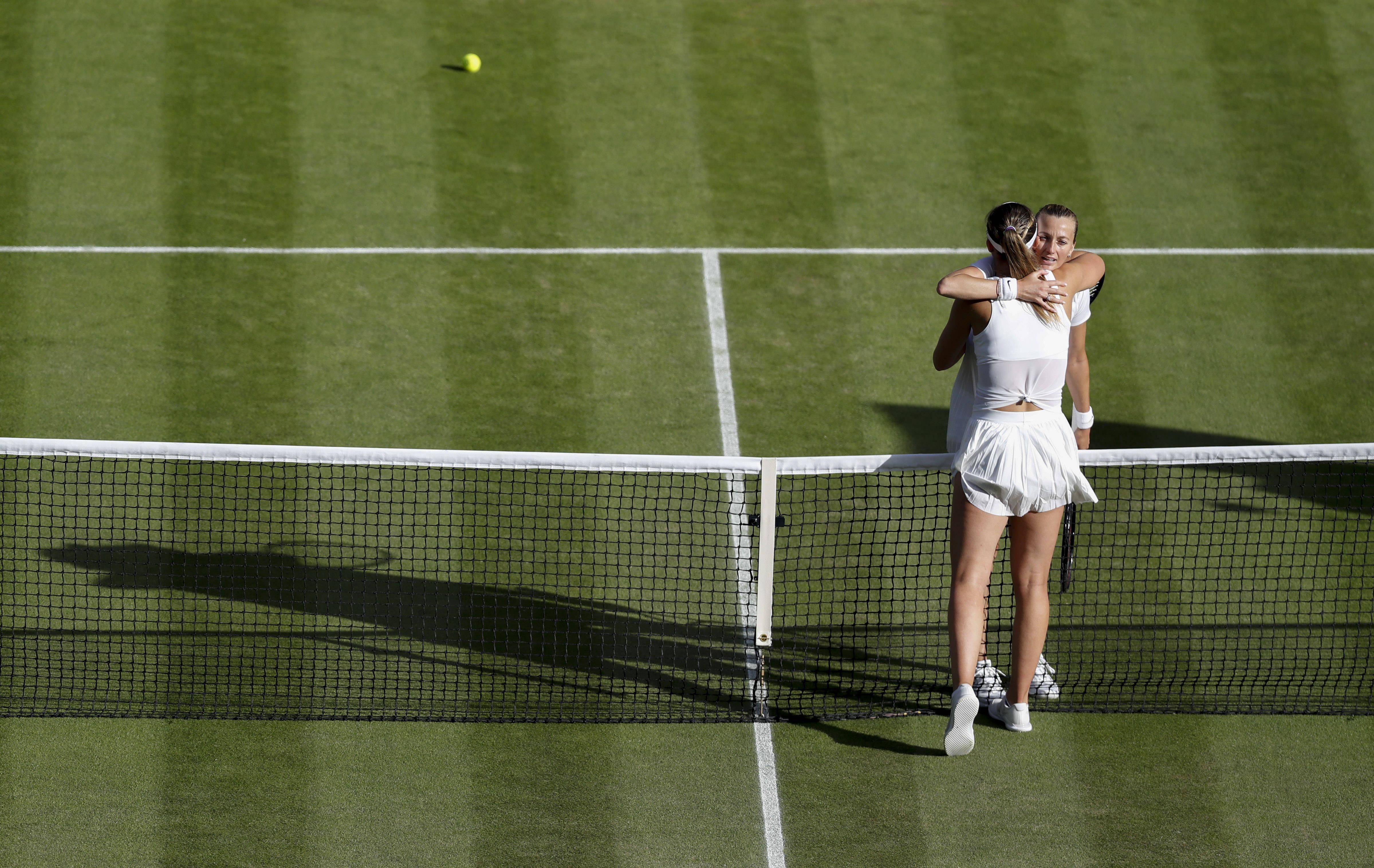 包含科维托娃在中国队比赛中败北里昂再遭质疑之后，亚冠倒计时的词条开云